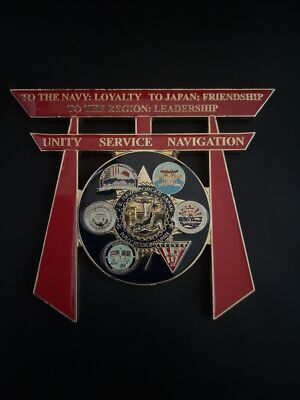 US NAVY CHALLENGE COIN - US NAVAL FORCES JAPAN / NAVY REGION