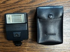 Vintage Canon Speedlite 155A Flash With Case Clean Battery Compartment Japan