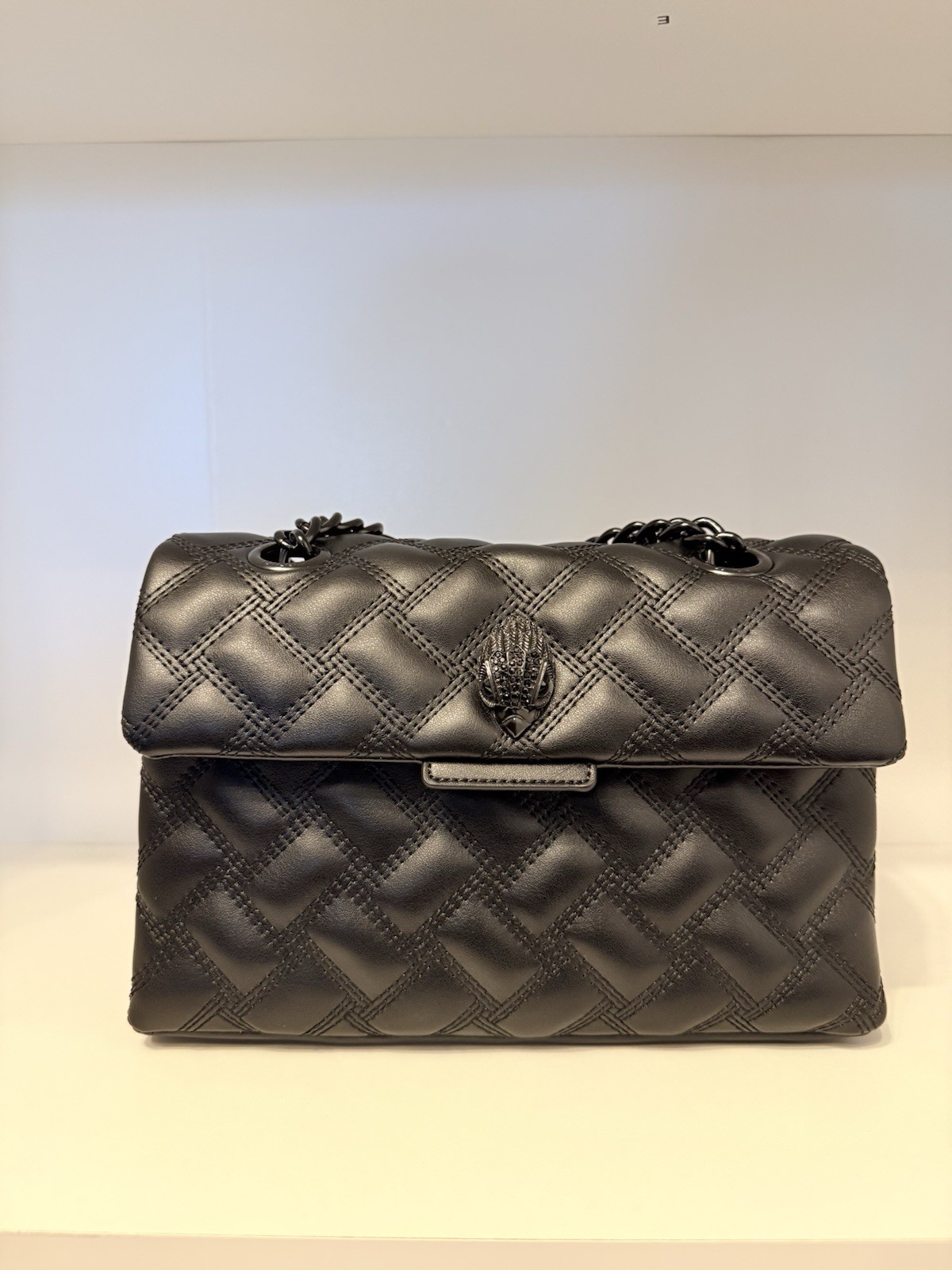 Beautiful Black Kensington Drench  KG Bag