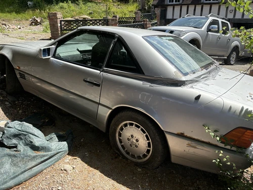 Mercedes SL 320 Auto convertible - Picture 2 of 8