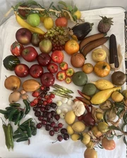 Huge Lot Vintage Artificial Life-like Fruits & Vegetables (100+pieces)