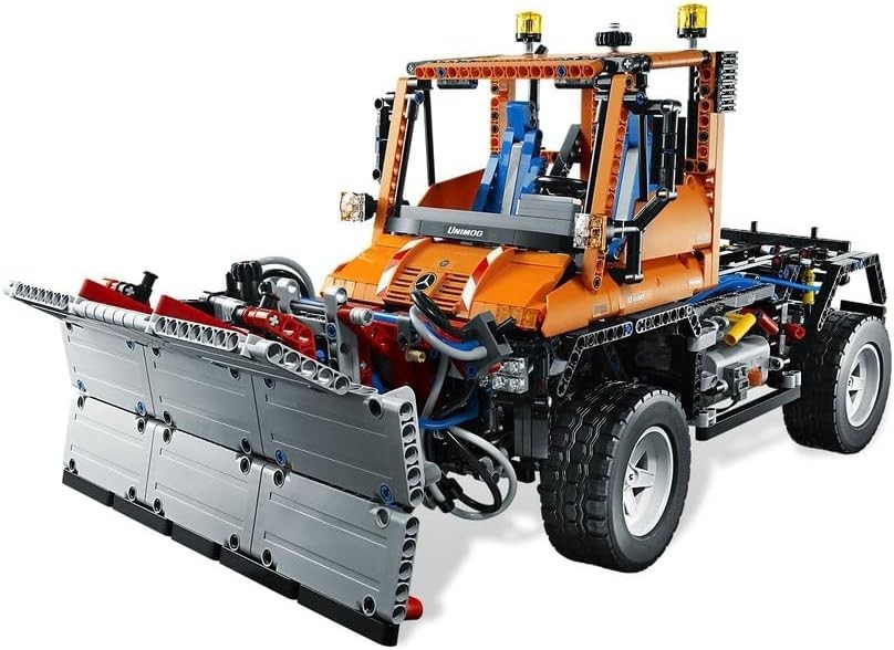 LEGO TECHNIC: Mercedes-Benz Unimog U 400 (8110)