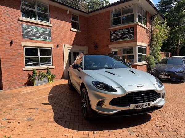 eBay - 2021 Aston Martin DBX 4.0 V8 SU...