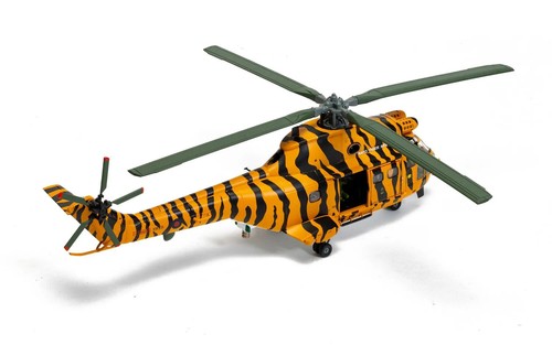 Corgi Aviation Archive Westland Puma HC-1 RAF NATO Tiger Meet Maßstab 1:72 AA27006 - Bild 6 von 13