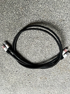 Signature Tuned Array RCA to RCA Shielded Audio Cable 1 metre 20AWG Black