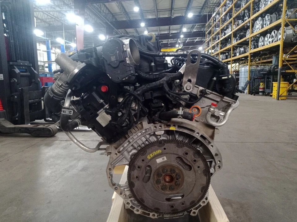 Engine / Motor Assembly 2017 Pacifica Sku#4289396 Foto 4 de 4