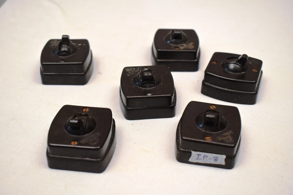 Interruptor eléctrico baquelita vintage marca 250 voltios negro 6 piezas pequeño piloto "8 Foto 2 de 4