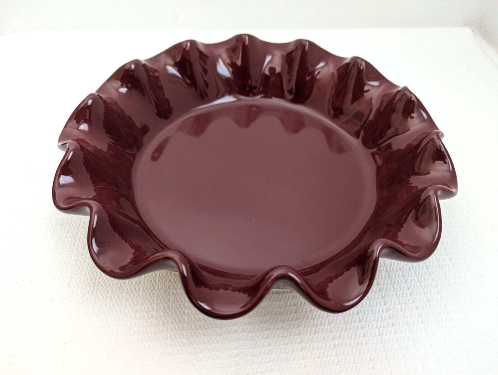 Emile Henry French Ceramic Artisan Burgundy Ruffled Scalloped Pie