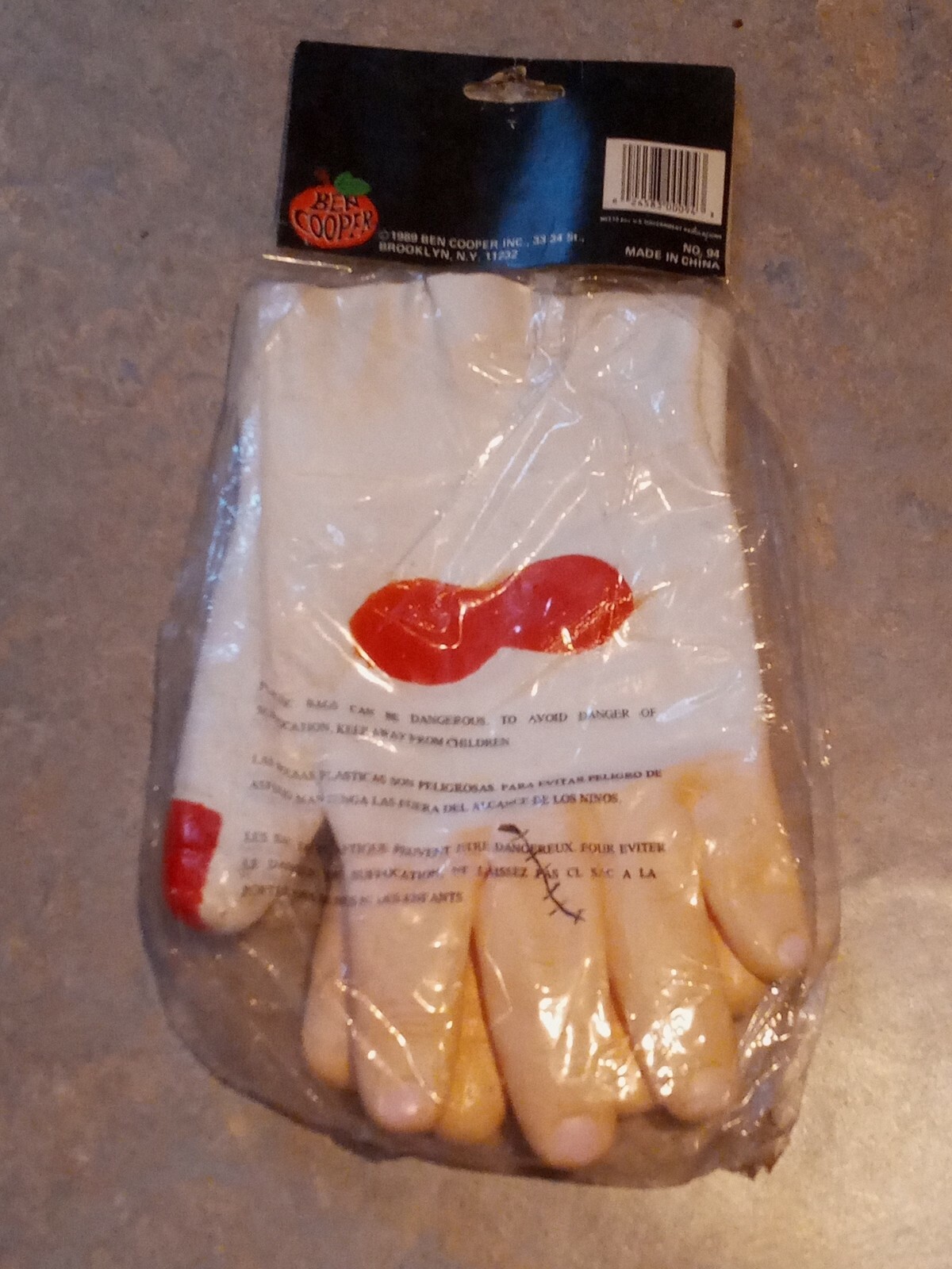 THE MUMMY Fake HANDS Halloween costume Universal Monsters 1980s  Ben Cooper NOS