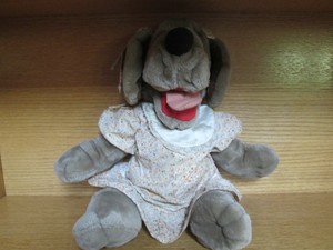 1981 wrinkles dog puppet