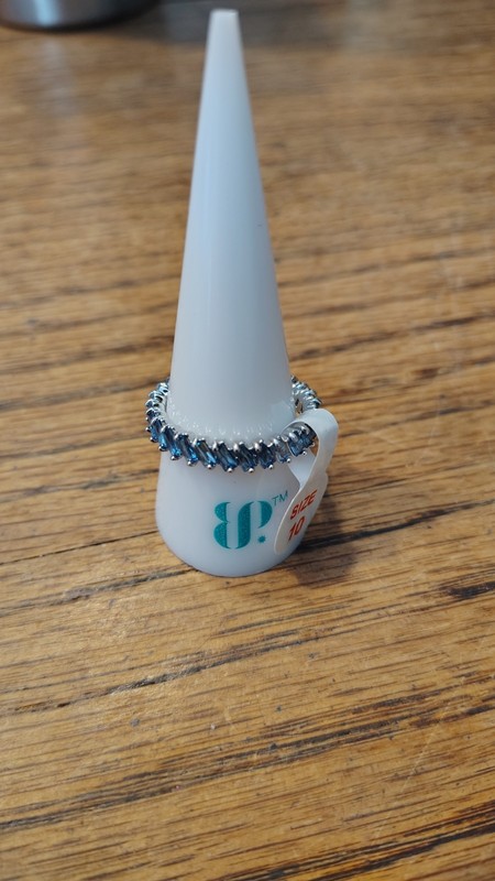 bomb party ring size 10
