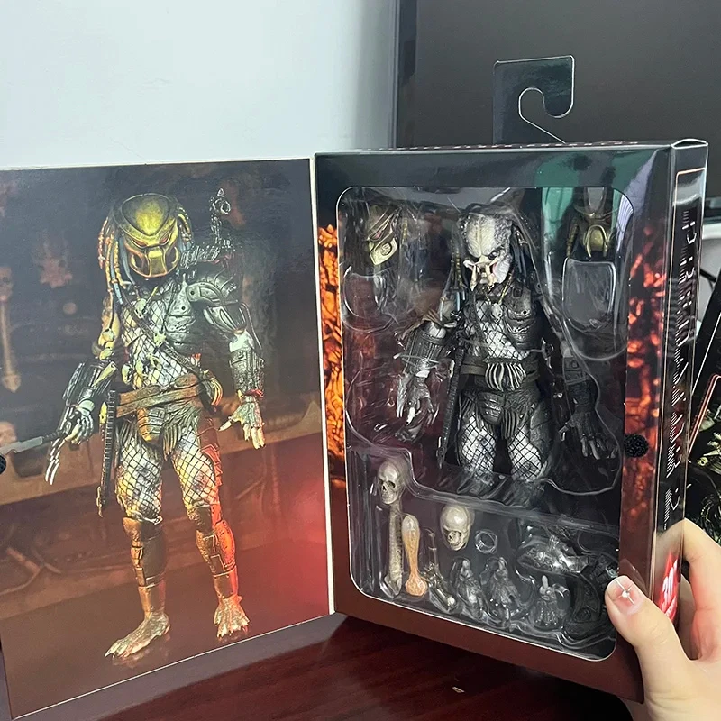Boneco modelo de ação móvel original NECA Ultimate Elder Predator brinquedo Natal - Imagem 2 de 4