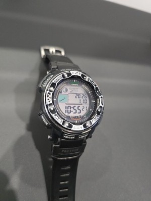 Taktische Uhr casio pro trek PRW-2500-1er