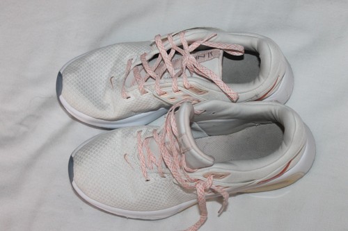Nike Air Max Bella TR 4 SZ Womens 7 White Orange Pearl Training CW3398-100 - Picture 2 of 9