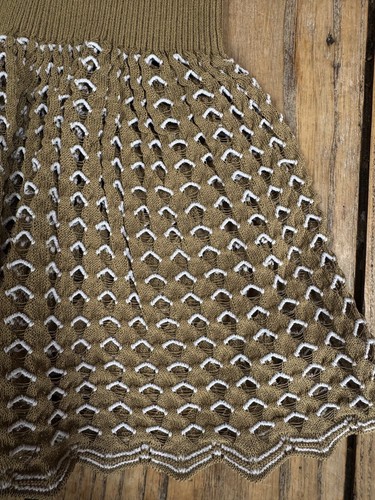 Exquisite ALEXANDER McQUEEN Creamy Beige & White Knitted Ribbed SKIRT, Small - Picture 2 of 5