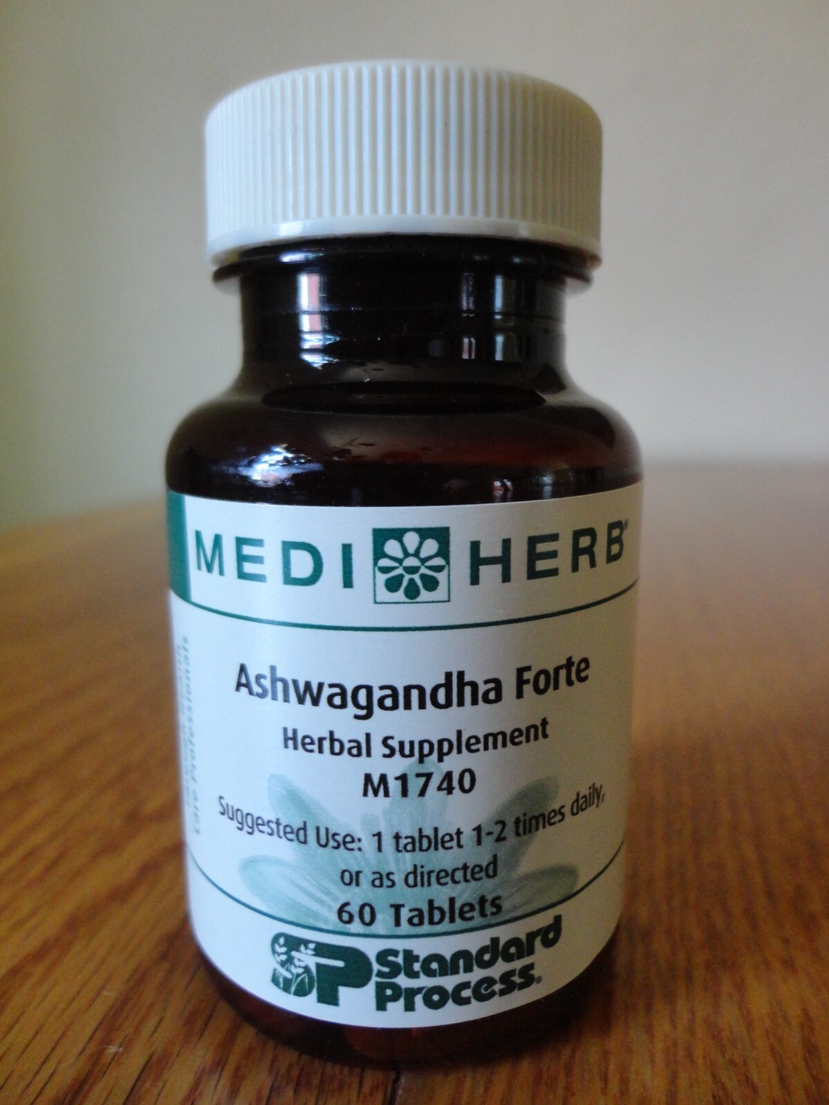 Proceso Estándar MediHerb ASHWAGANDHA FORTE 32 de 60 Comprimidos Exp 4/25