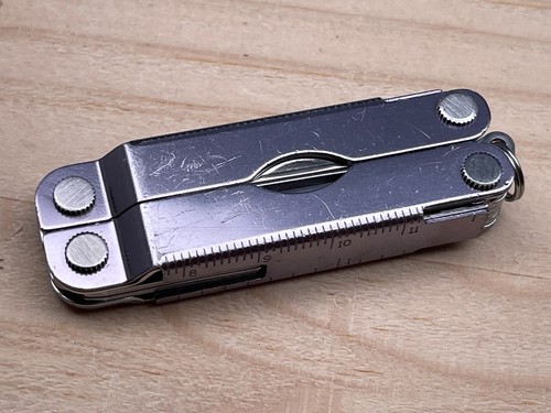 Leatherman Micra Gray Anodized Aluminum Multi-tool Knife 03/08 - Picture 17 of 17