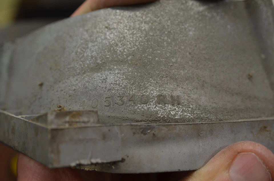 Moldura de faro lateral derecho del pasajero Oldsmobile Toronado 1970 OEM Foto 3 de 4