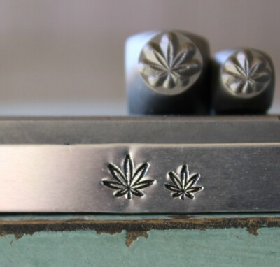 SUPPLY GUY 7mm/5mm Hemp Pot Leaf Metal Punch Design 2 Stamp Set SGCH387386