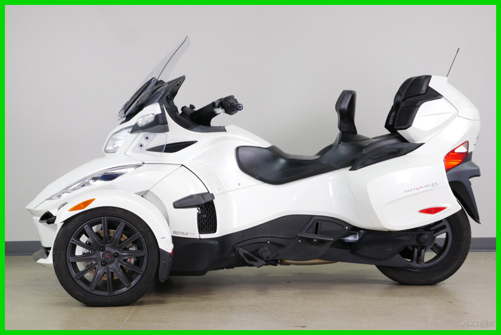 2018 Can-Am RT SM6 (Pre-Owned)  2018 Can-AM RT SM6 (Pre-Owned) Us