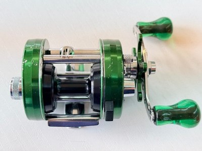 ABU AMBASSADEUR 2500C （Green） Abu Ambassadeur 2500c Green Baitcasting Reel Used X91 Classic
