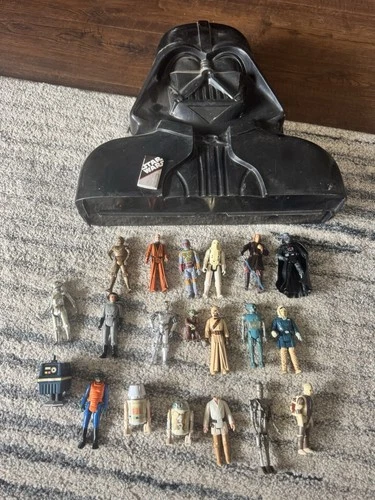 ORIGINAL 1980 Kenner Star Wars DARTH VADER Case & 20 Figures 1977-83