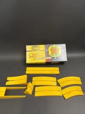 AURORA Model Motoring Daredevil Obstacle Course Accessories 1966 Yellow 1593