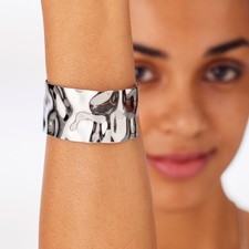 Bracciale rigido fascia larga martellata donna acciaio Sagapo SMO13