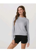 Vuori Daydream Crew Top Long Sleeve Performance Gray Size Med VW133 SOLD OUT!