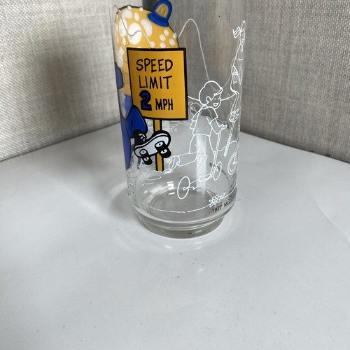 Vintage McDonalds Big Mac Glass 1977 Collector Series Fast Food Sheriff Cop - Picture 2 of 6