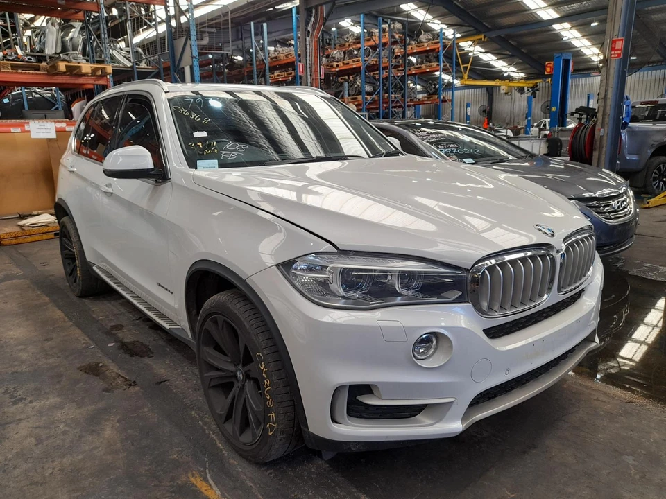 BMW X5 LEFT BUMPER FOGLAMP, LED TYPE, F15, 09/13-07/18 - image 4 of 4