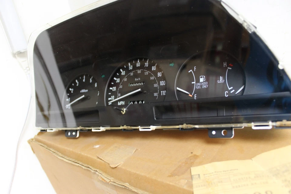 New OEM GM Instrument Cluster 8-94378294-3 1990-93 Chevrolet Geo Storm (SVM129) - Image 2 of 4
