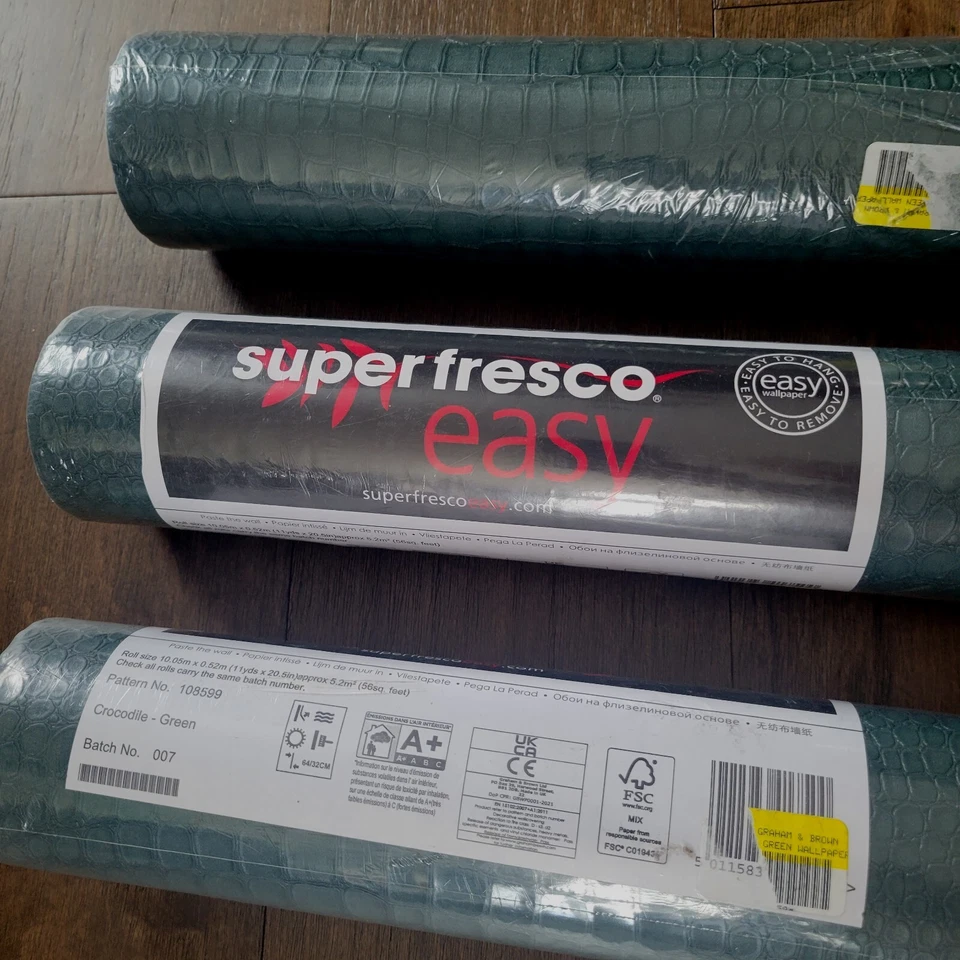 Papel de parede verde crocodilo texturizado fácil 168 pés quadrados Graham & Brown Superfresco - Imagem 4 de 4