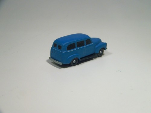 SMC-617 1950 Chevy Suburban 1/87-HO Scale Clear Resin Kit (unfinished) - 第 3/3 張圖片