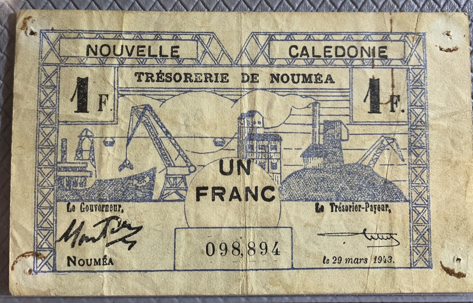 Foto 1 di 2