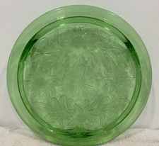 Jeanette Glass Co. ~ Green Depression era Uranium Cake Plate Footed Vtg Dish 10”