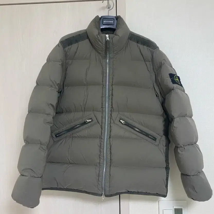 Stone Island 24FW Seamless Non-Hood Padding Jacket - M thumbnail 4