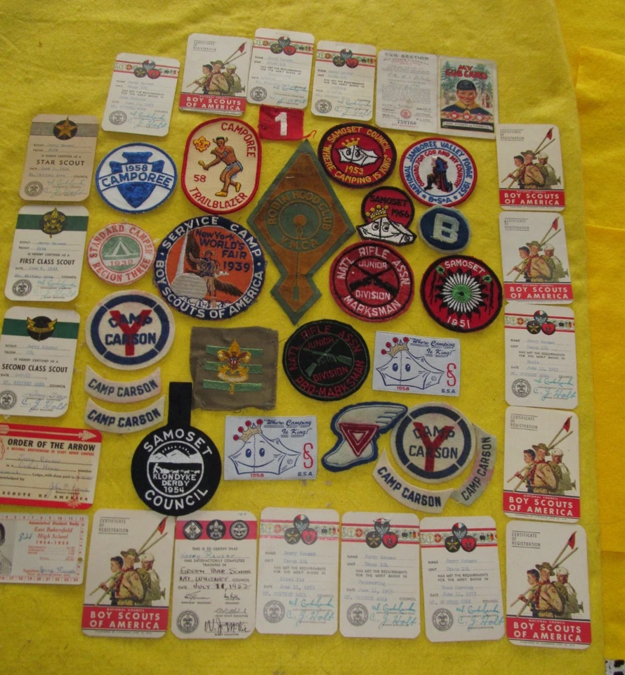 VINTAGE B.S.A. LOTE PARCHES, REG. Y TARJETAS DE CLASE, RIFLE NAT'L, YMCA 1939-1950 Foto 2 de 4