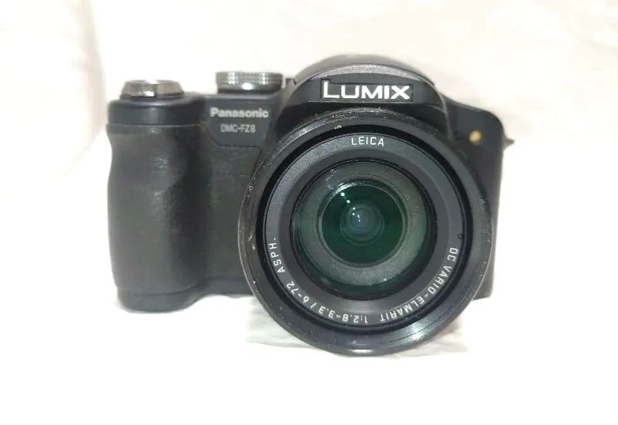 ★快調！美品★Pana LUMIX FZ8 LEICA 6-72mm F2.8 Amazon Canada: Panasonic Lumix DMC-FZ8K 7.2MP Digital Camera with