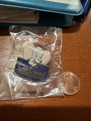 WDCC Walt Disney Classics Collection DUMBO Pin Collectors Society Mint