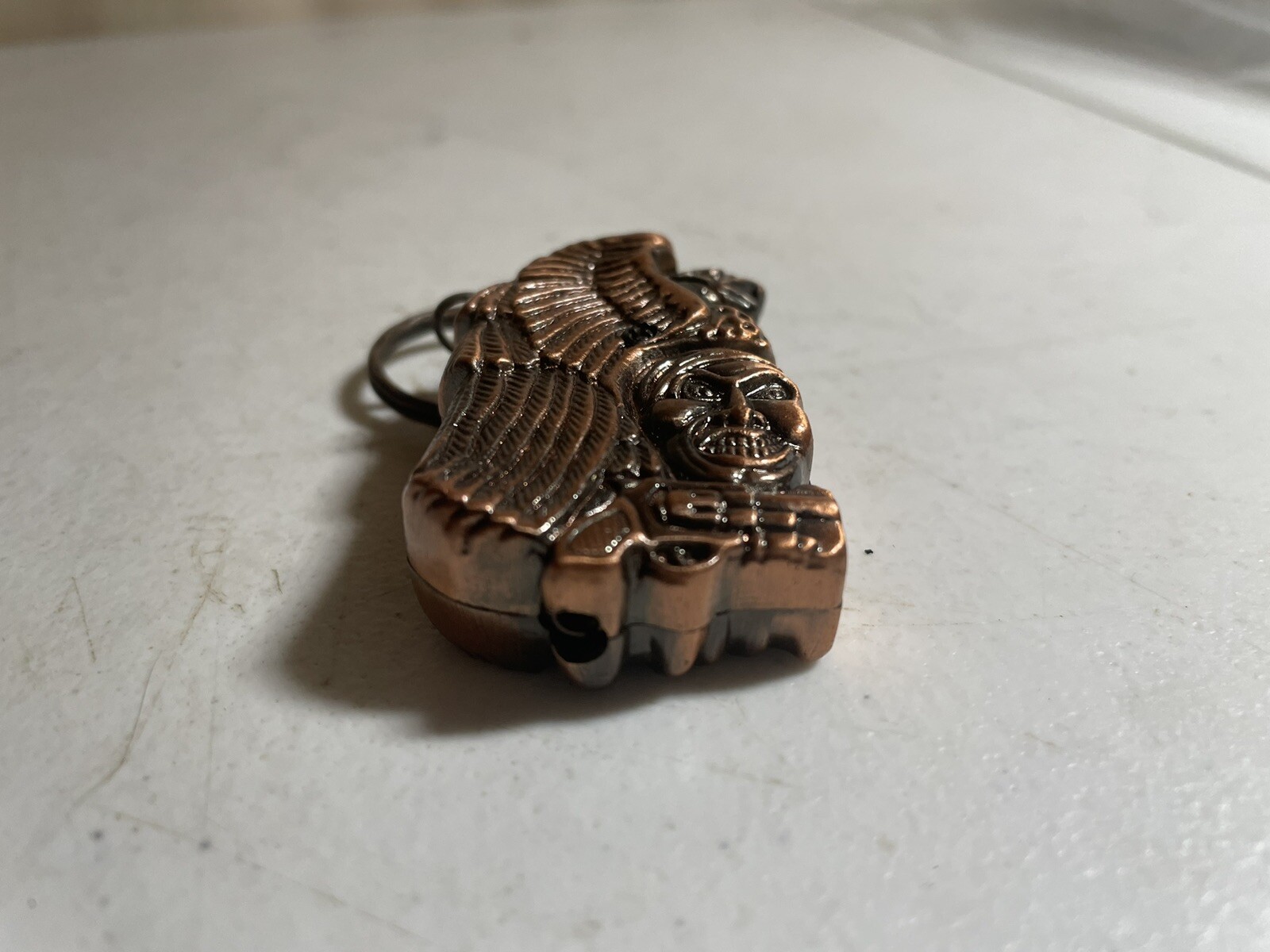 Vulture On Skull W/ Revolver Keychain Table Top Butane Cigarette Lighter Bronze