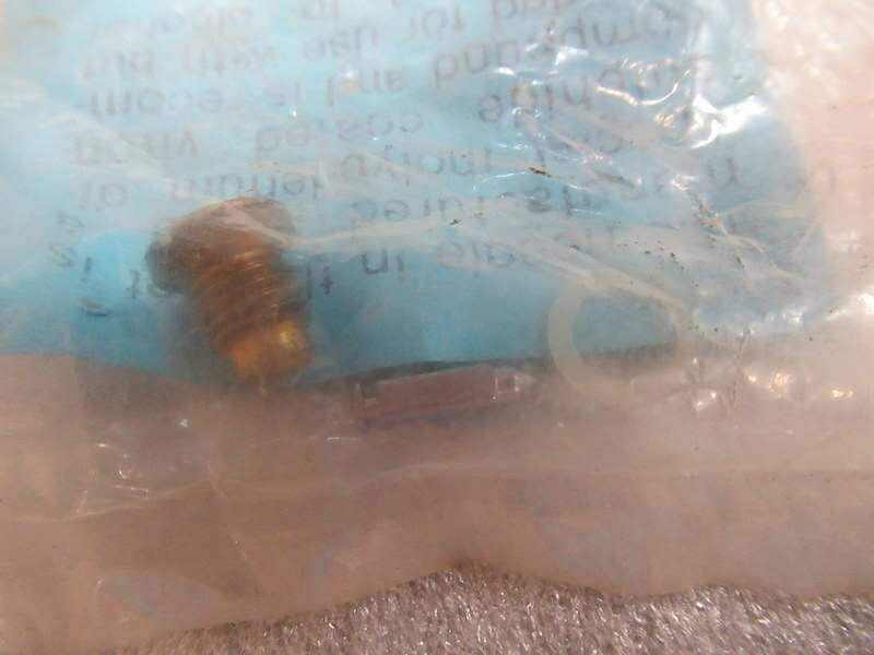 Z60 Genuine Aqua Power 1146 Needle & Seat OEM New Factory Boat