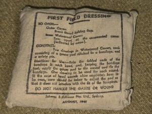 WWII Field Dressing Australian Made Dated 1942