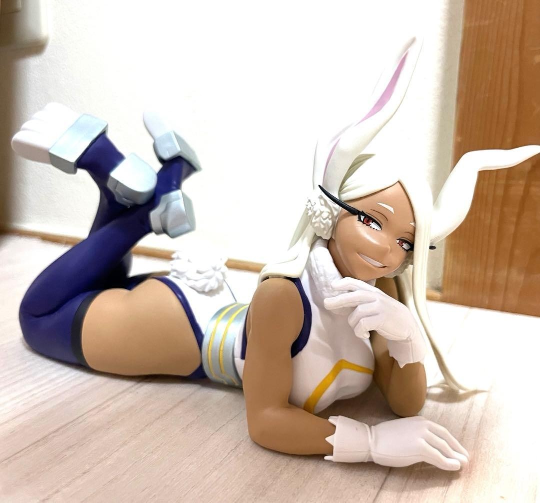 Figura Mirko GLITTER&GLAMOURS My Hero Academia Banpresto Anime Japón