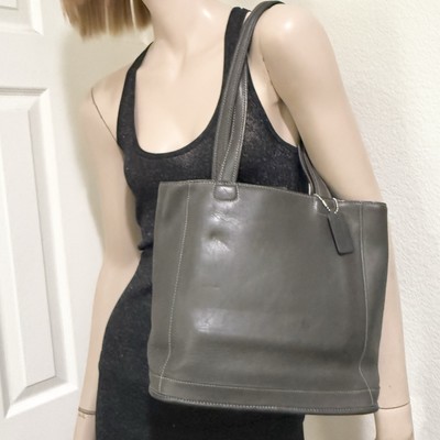 Vintage COACH 9305 Gray Glove-Tanned Leather Bleecker Bucket