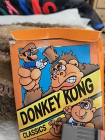 Donkey Kong Classics Nintendo NES Box  & game Authentic 