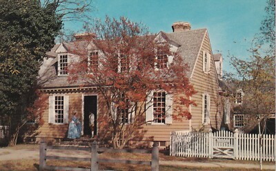 Brush-Everard House, Williamsburg, Virginia --POSTCARD