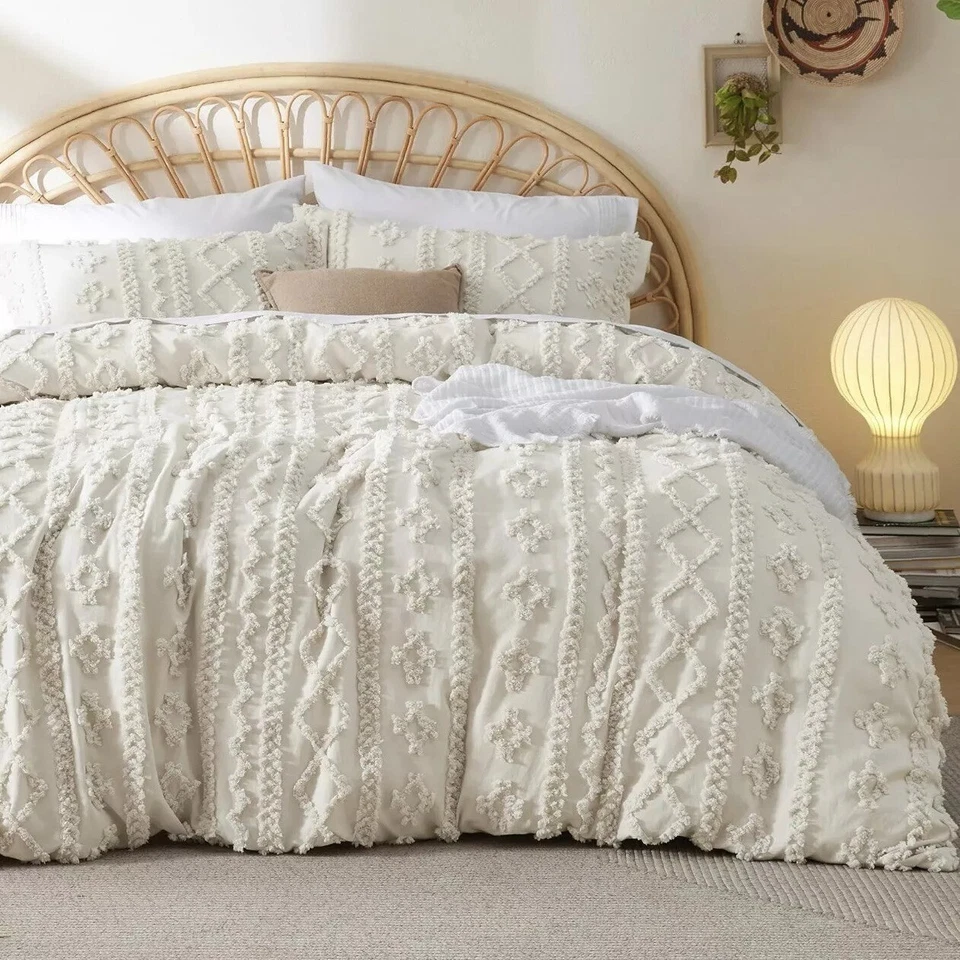 Share NEW Anthro Beige Boho Queen King Size Tufted Fringe Bedding Duvet & Sham - Image 4 of 4