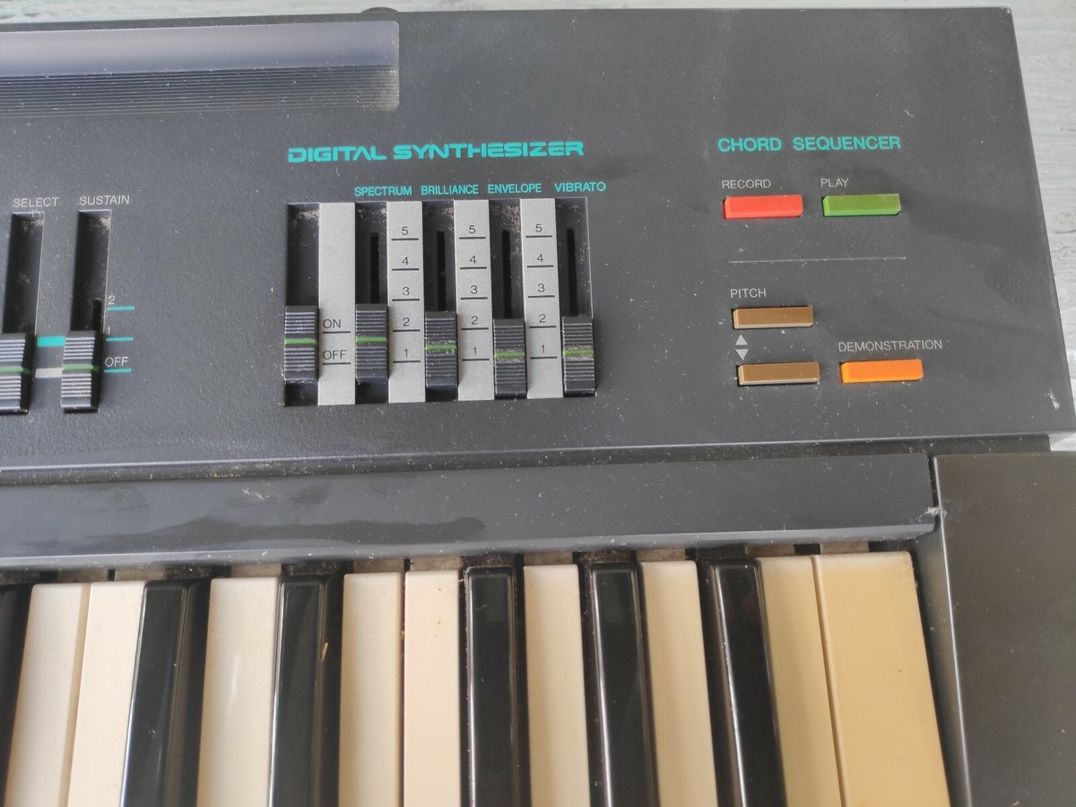 遊べるシンセサイザー！　YAMAHA PSR 16 FM Yamaha - PSR 16, Vintage Keyboard, FM-Synthesizer - YouTube