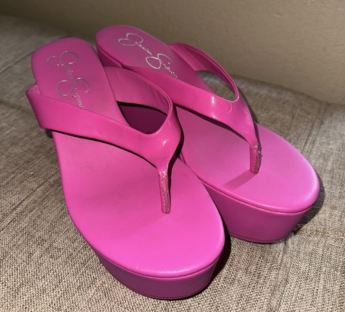 Women’s Used Shoes - Picture 1 of 5